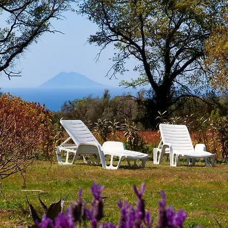 Al Passo Di Thalia 4*