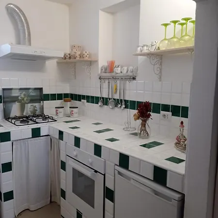 Al Passo Di Thalia 4*