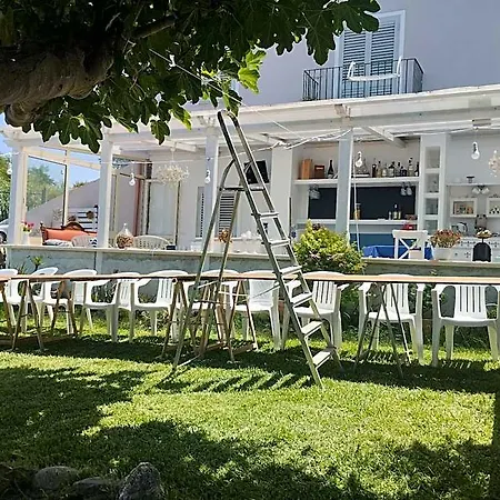 فندق مبيت وإفطار Al Passo Di Thalia 4*