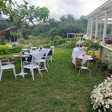 فندق مبيت وإفطار Al Passo Di Thalia 4*