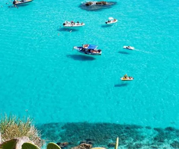 Al Passo Di Thalia 住宿加早餐酒店 里卡迪